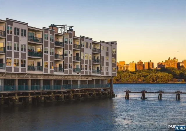3rd image of 116 The Promenade #116, Edgewater, NJ 07020 | MLS# 26010678