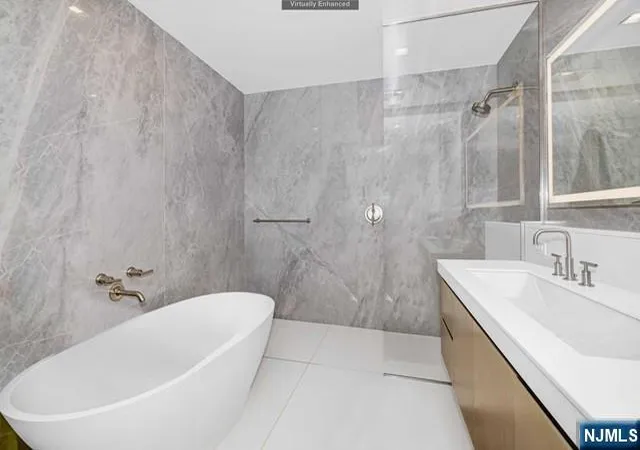 Homes for sale in Cliffside Park, NJ | 320 Adolphus Ave #1104, Cliffside Park, NJ 07010 | MLS# 26010883