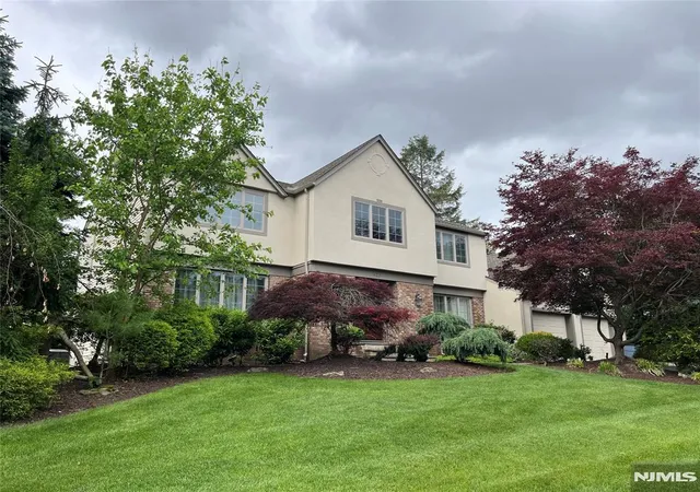 Homes for sale in Oradell, NJ | 839 Hennigar Pl, Oradell, NJ 07649 | MLS# 26011082