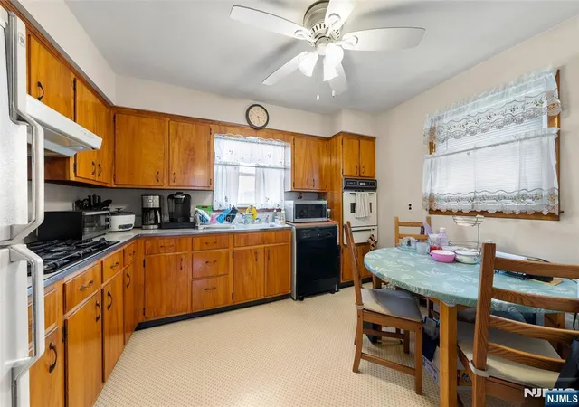Listing Photo 5 - Condo for sale in building located at 452 Commercial Ave, Cliffside Park, NJ 07010