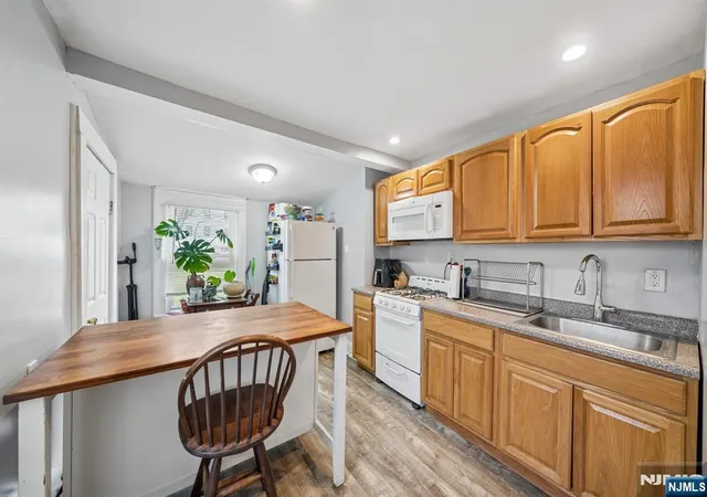 5th image of 44 State St, East Orange, NJ 07017 | MLS# 26011336