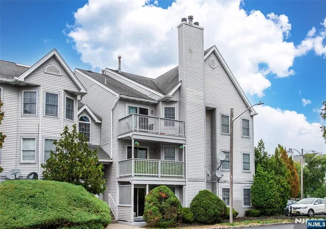 1st image of 117 Quartz Ln, Paterson, NJ 07501 | MLS# 26011459