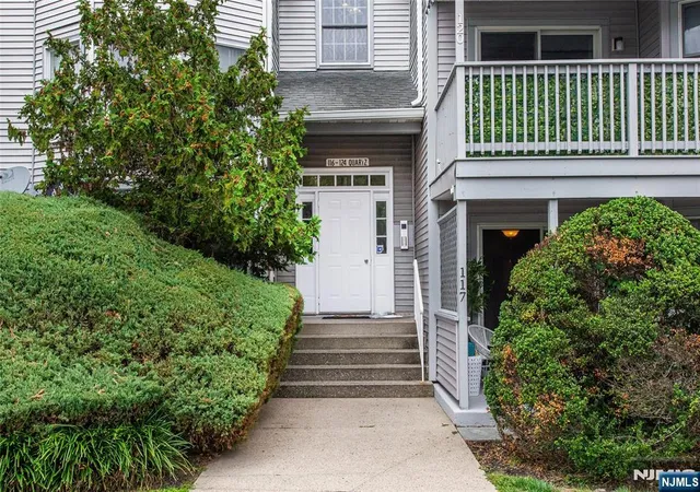 2nd image of 117 Quartz Ln, Paterson, NJ 07501 | MLS# 26011459