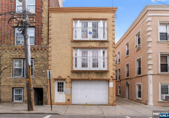 Homes for sale in Union City, NJ | 317 11th St #2, Union City, NJ 07087 | MLS# 26011534