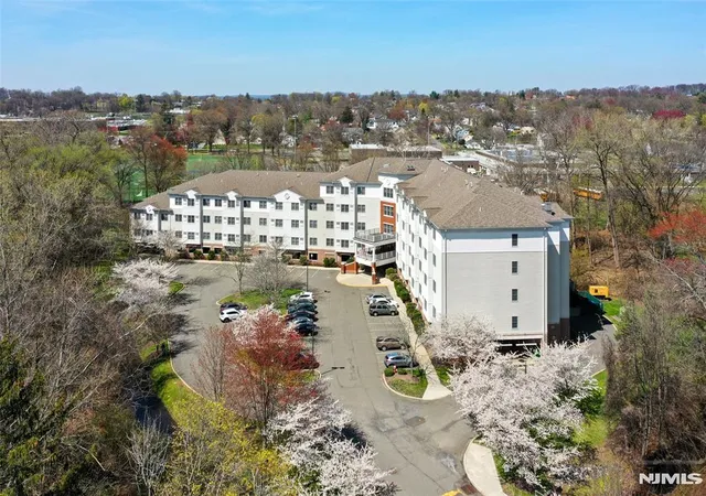 Homes for sale in Paramus, NJ | 189 Forest Ave #108, Paramus, NJ 07652 | MLS# 26011607