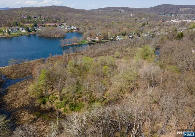 3rd image of Terhune Dr, Wayne, NJ 07470 | MLS# 26011627