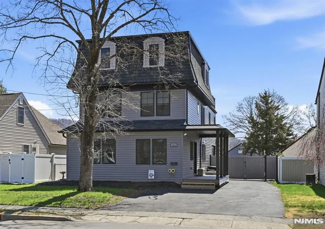 Homes for sale in Pompton Lakes, NJ | 1074 Colfax Ave, Pompton Lakes, NJ 07442 | MLS# 26011983