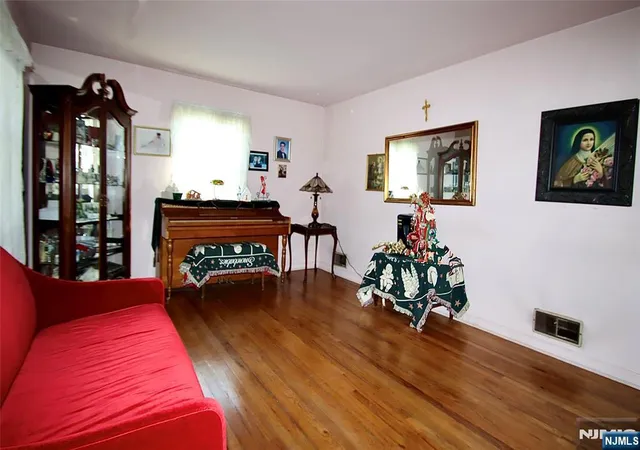 Homes for sale in Fair Lawn, NJ | 37-17 Jasper Rd, Fair Lawn, NJ 07410 | MLS# 26012103
