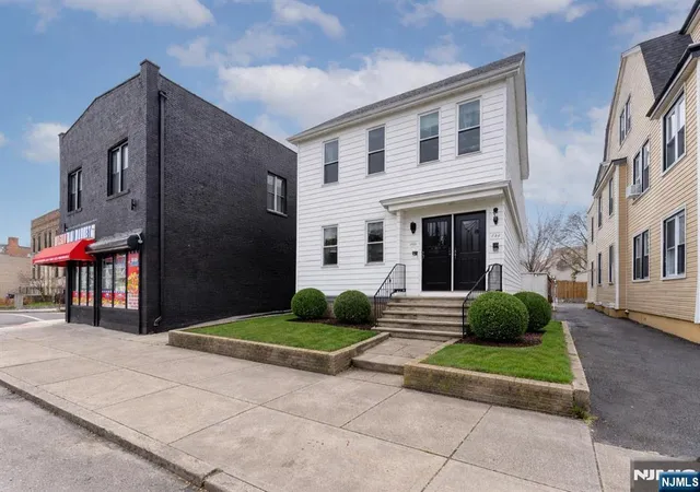 3rd image of 135 Tremont Ave, East Orange, NJ 07018 | MLS# 26012195