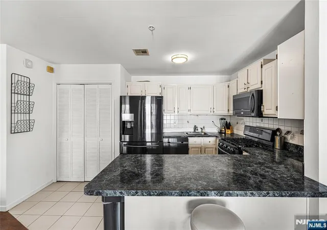 Homes for sale in Newark, NJ | 84 Union St, Newark, NJ 07105 | MLS# 26012359