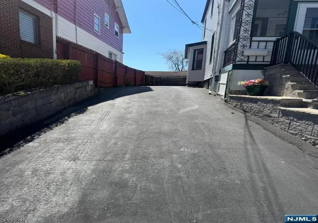 Photo 3 of Single family home for sale at 14 Helen Pl, Newark, NJ 07106 | MLS# 26012572 | Listing updated on 2026-04-13