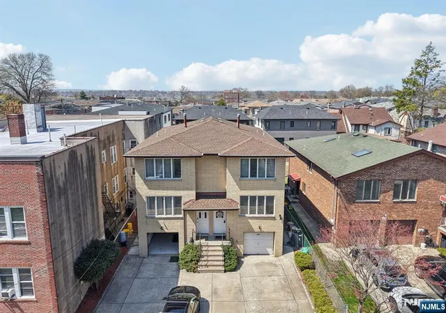 Listing Photo 4 - Condo for sale in building located at 505 3rd St, Palisades Park, NJ 07650