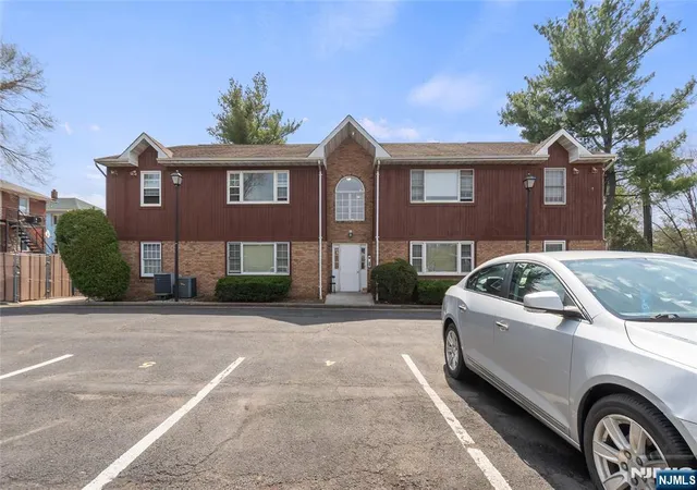 Homes for sale in Paterson, NJ | 130 Sherwood Ave #7, Paterson, NJ 07502 | MLS# 26012650