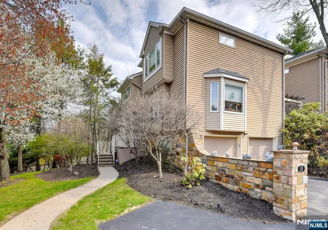 5th image of 18 Dockery Dr #164, West Orange, NJ 07052 | MLS# 26012798