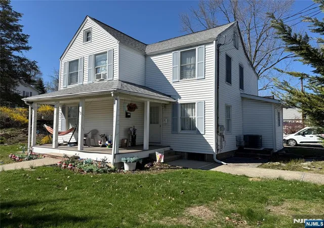 Homes for sale in Wanaque, NJ | 12 Storms Ave, Wanaque, NJ 07420 | MLS# 26012815