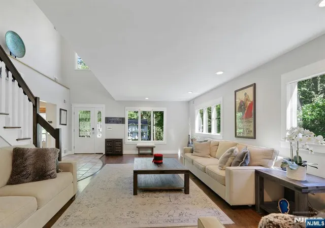 4th image of 962 Pines Ter, Franklin Lakes, NJ 07417 | MLS# 26012944