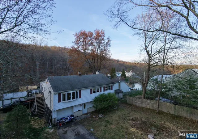 Homes for sale in Ringwood, NJ | 168 Art St, Ringwood, NJ 07456 | MLS# 26013002