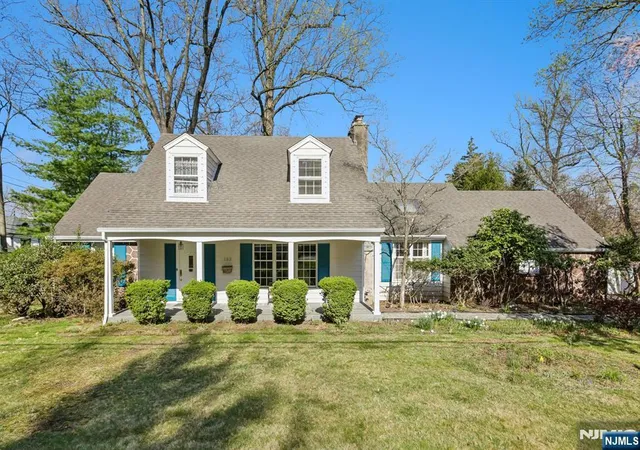 Photo 3 of Sale Pending at 162 Anderson Ave, Closter, NJ 07624 | MLS# 26013003 | Listing updated on 2026-04-24