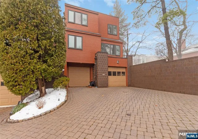 2nd image of 55 Hidden Ledge Rd, Englewood, NJ 07631 | MLS# 26013022