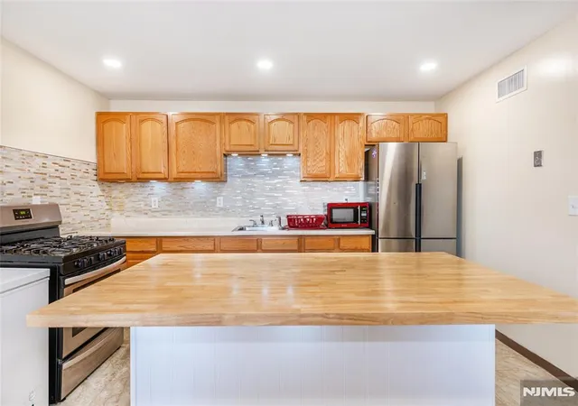 4th image of 67-69 Cliff St, Paterson, NJ 07522 | MLS# 26013088