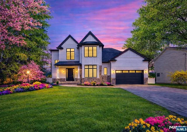 Homes for sale in Glen Rock, NJ | 163 Delmar Ave, Glen Rock, NJ 07452 | MLS# 26013122