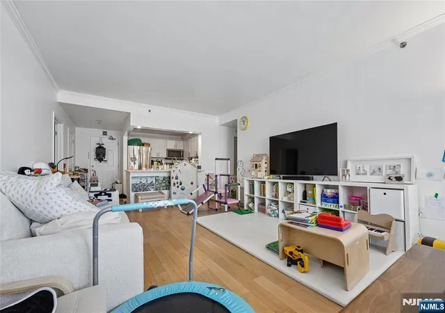 4th image of 2301 City Pl, Edgewater, NJ 07020 | MLS# 26013166
