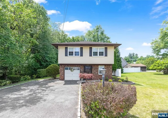 24th image of 623 Hillsdale Ave, Hillsdale, NJ 07642 | MLS# 26013390