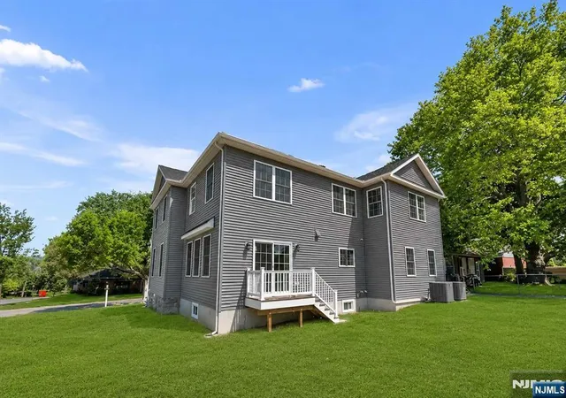 Homes for sale in Phillipsburg, NJ | 210 Corliss Ave, Phillipsburg, NJ 08865 | MLS# 26013414