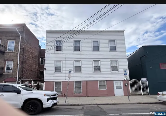 Homes for sale in Newark, NJ | 656 N 5th St, Newark, NJ 07107 | MLS# 26013522