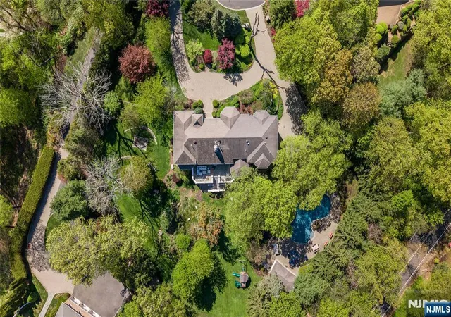 50th image of 554 Hampton Hill Rd, Franklin Lakes, NJ 07417 | MLS# 26013551