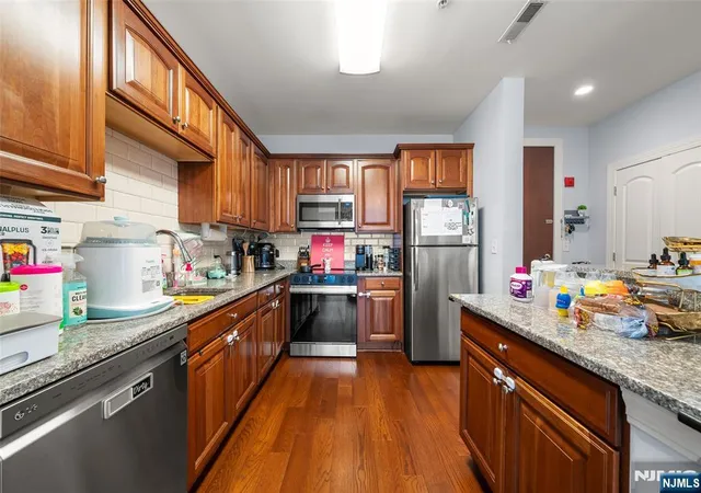 Photo 4 of Condo for sale at 22 Ave At Port Imperial #204, West New York, NJ 07093 | MLS# 26013633 | Listing updated on 2026-08-18