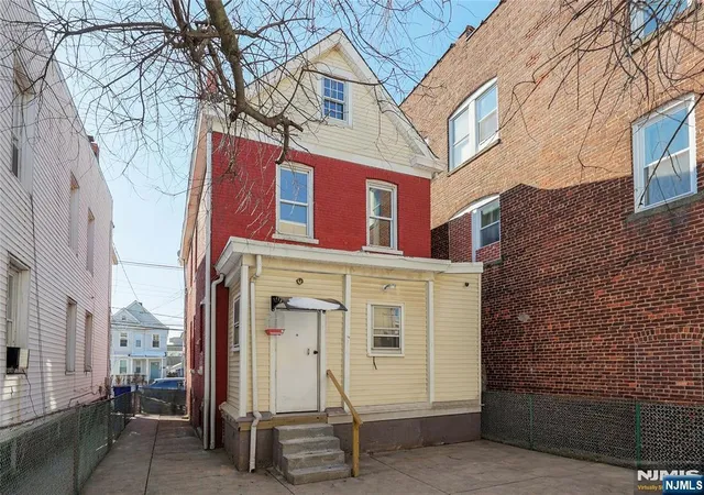 Homes for sale in Perth Amboy, NJ | 344 Market St, Perth Amboy, NJ 08861 | MLS# 26013675