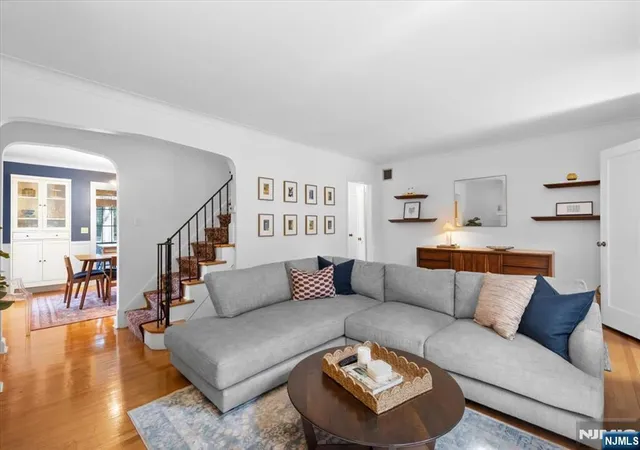 3rd image of 988 Richard Ct, Teaneck, NJ 07666 | MLS# 26013724