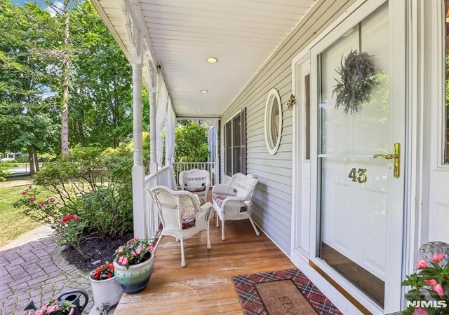 Homes for sale in Ridgewood, NJ | 43 N Pleasant Ave, Ridgewood, NJ 07450 | MLS# 26013732
