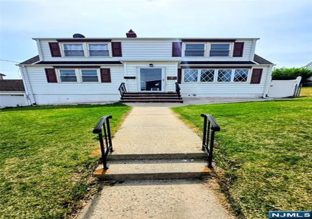 Photo 3 of Sale Pending at 7 Barnard Pl, North Arlington, NJ 07031 | MLS# 26013769 | Listing updated on 2026-09-08