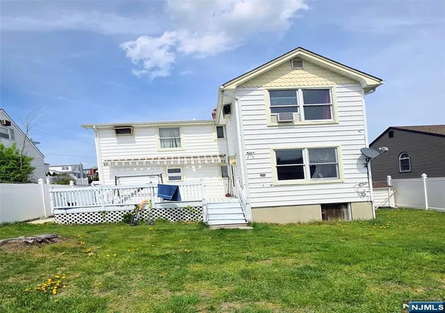 Photo 3 of Sale Pending at 7 Barnard Pl, North Arlington, NJ 07031 | MLS# 26013769 | Listing updated on 2026-09-08