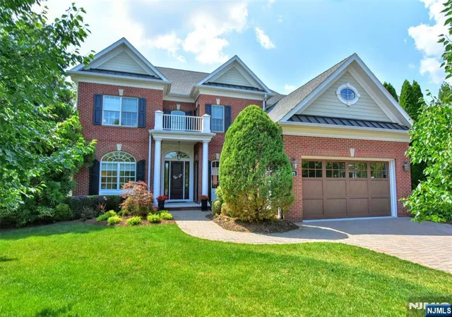 Homes for sale in Saddle River, NJ | 175 Cortland Dr #68, Saddle River, NJ 07458 | MLS# 26013791