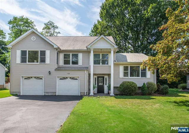 Homes for sale in Glen Rock, NJ | 728 Prospect St, Glen Rock, NJ 07452 | MLS# 26013792