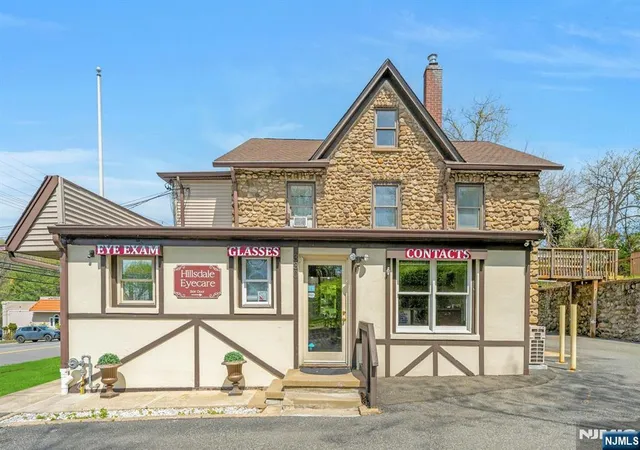 Listing Photo 5 - Condo for sale in building located at 330 Broadway, Hillsdale, NJ 07104