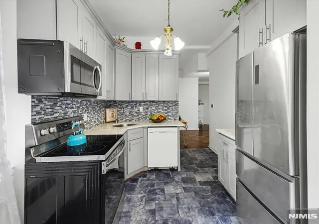 4th image of 1450 Palisade Ave #GTA, Fort Lee, NJ 07024 | MLS# 26013894