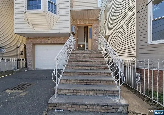 Listing Photo 5 - Condo for sale in building located at 78 Beverly St, Newark, NJ 07108