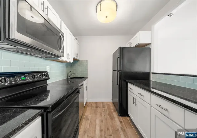 Homes for sale in Cliffside Park, NJ | 770 Anderson Ave #22F, Cliffside Park, NJ 07010 | MLS# 26014067