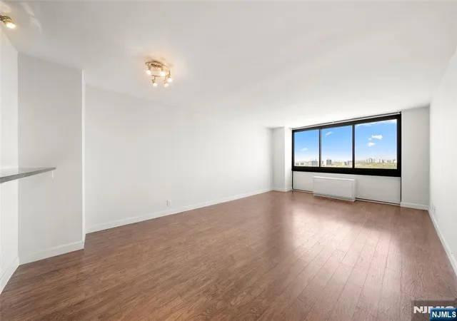 Homes for sale in Cliffside Park, NJ | 770 Anderson Ave #22F, Cliffside Park, NJ 07010 | MLS# 26014067