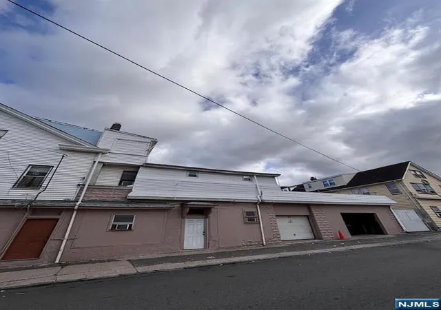 4th image of 564 River St, Paterson, NJ 07524 | MLS# 26014087