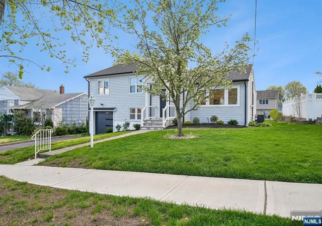 2nd image of 27 Mountainview Dr, Clifton, NJ 07013 | MLS# 26014129