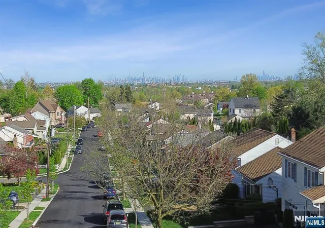 41st image of 27 Mountainview Dr, Clifton, NJ 07013 | MLS# 26014129