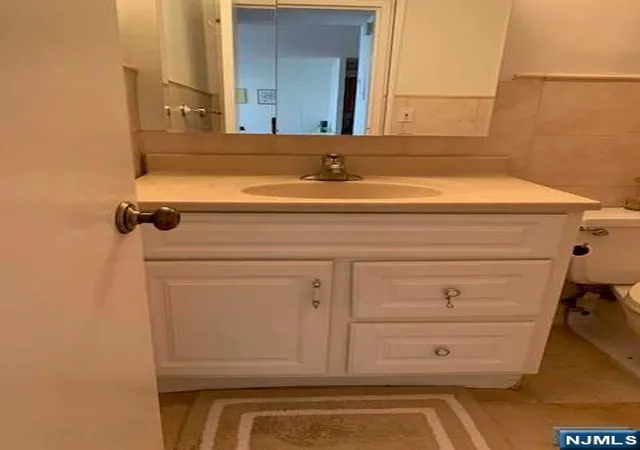 Homes for sale in Cliffside Park, NJ | 770 Anderson Ave #10B, Cliffside Park, NJ 07010 | MLS# 26014189