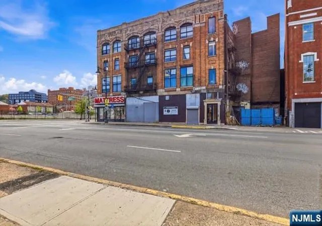 3rd image of 231 Market St, Paterson, NJ 07505 | MLS# 26014240