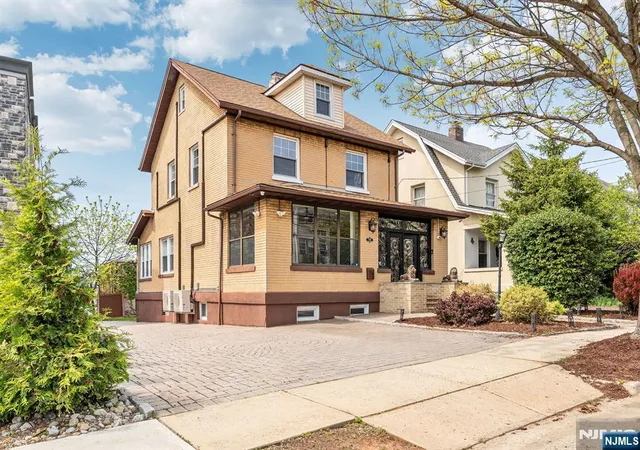 Homes for sale in Ridgefield Park, NJ | 50 Spruce Ave, Ridgefield Park, NJ 07660 | MLS# 26014425