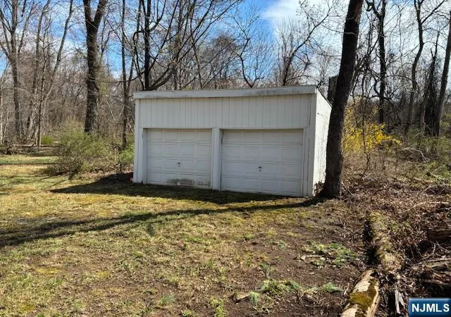 5th image of 26 Colville Rd, Wayne, NJ 07470 | MLS# 26014463
